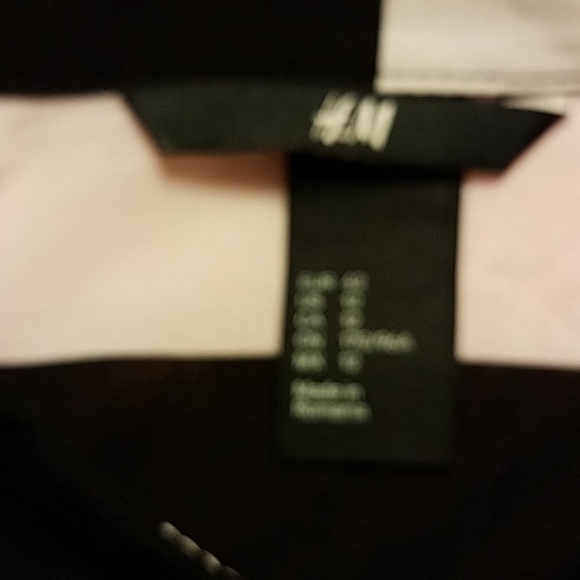 H&M Top - Picture 4 of 4